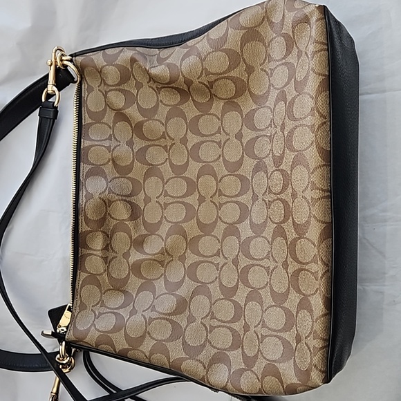 Coach Large Signature/ Black Shoulder Bag NWOT - Picture 5 of 16